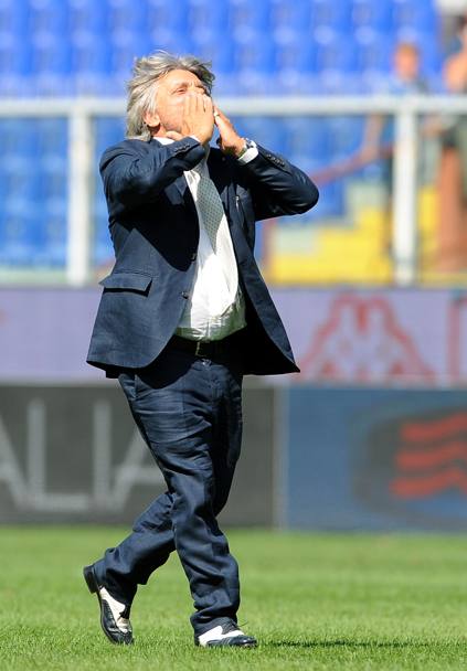 Invasione di campo di Ferrero, baci ai tifosi della Sampdoria dopo il 2-0 della Samp sui granata (Ap)